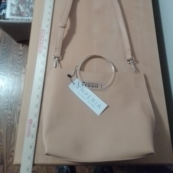 Empiera PETA Approved Vegan Purse - Picture 3 of 5